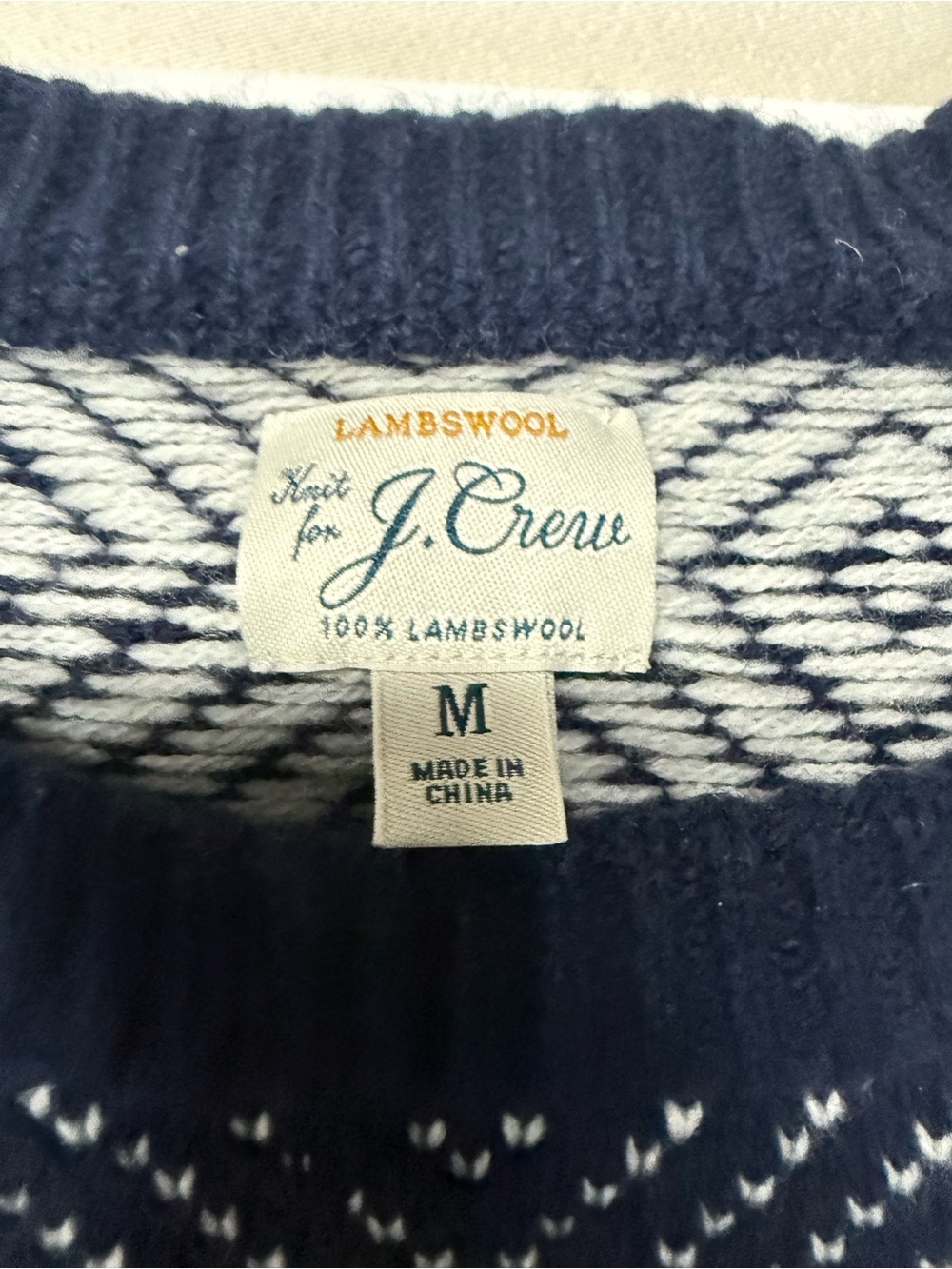 J.Crew 100% Lambswool Fair Isle Snowflake Sweater Navy Red Sz M - Picture 3 of 4